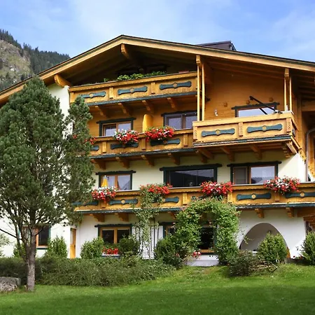 Ferienwohnung Maxi Maishofen Exterior photo